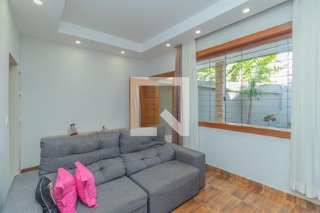 Sala de casa à venda com 3 quartos, 277m² em Horto, Belo Horizonte