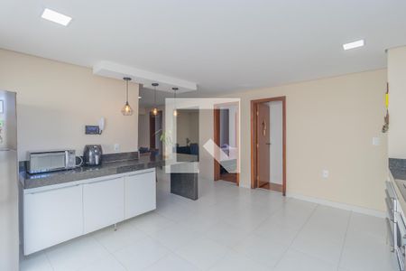 Cozinha de casa à venda com 3 quartos, 277m² em Horto, Belo Horizonte