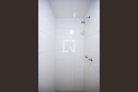 Banheiro de apartamento à venda com 2 quartos, 42m² em Jardim Maria Duarte, São Paulo