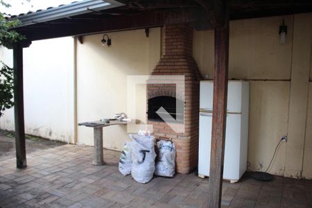Quintal de casa à venda com 4 quartos, 439m² em Tirol, Contagem
