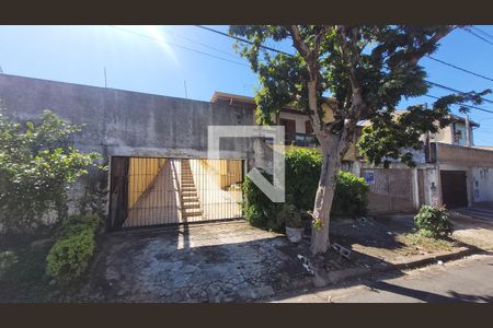 Fachada de casa à venda com 3 quartos, 319m² em Parque Jatibaia (sousas), Campinas