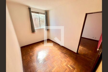 Quarto 2 de apartamento à venda com 2 quartos, 50m² em Planalto, Belo Horizonte