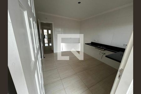 Casa à venda com 3 quartos, 167m² em Rio Pequeno, São Paulo