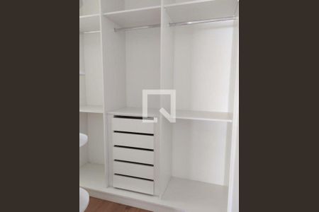 Casa à venda com 3 quartos, 250m² em Vila Sao Domingos, São Paulo