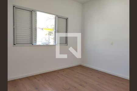 Casa à venda com 3 quartos, 250m² em Vila Sao Domingos, São Paulo