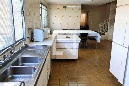 Casa à venda com 3 quartos, 212m² em Cidade São Francisco, São Paulo