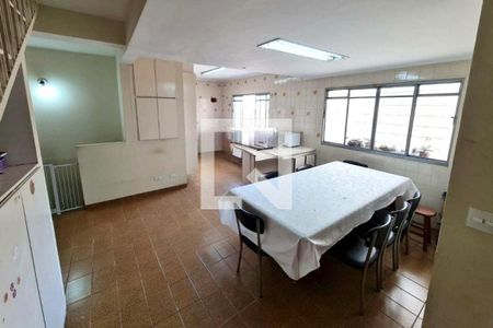 Casa à venda com 3 quartos, 212m² em Cidade São Francisco, São Paulo