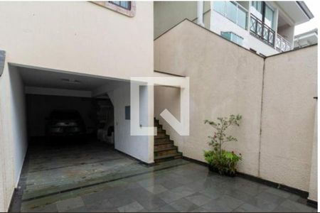 Casa à venda com 3 quartos, 165m² em Cidade São Francisco, São Paulo