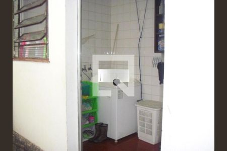 Casa à venda com 4 quartos, 286m² em Butantã, São Paulo