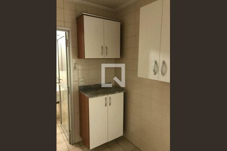 Apartamento à venda com 2 quartos, 54m² em Jardim Cláudia, São Paulo