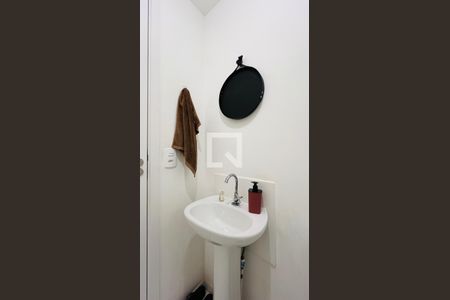 Banheiro de apartamento à venda com 2 quartos, 36m² em Vila das Bandeiras, Guarulhos