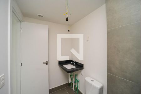 Banheiro de apartamento à venda com 1 quarto, 29m² em Mont’serrat, Porto Alegre