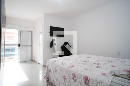 Suíte de casa à venda com 3 quartos, 200m² em Vila Ré, São Paulo