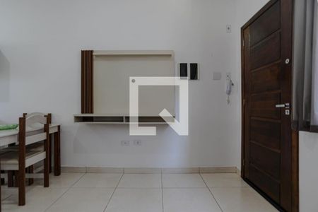 Sala de casa de condomínio para alugar com 2 quartos, 48m² em Vila Sao Paulo, Mogi das Cruzes