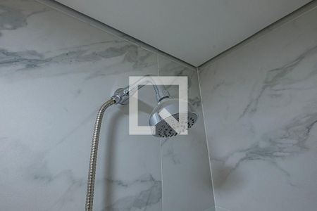 Banheiro de apartamento para alugar com 1 quarto, 35m² em Pinheiros, São Paulo