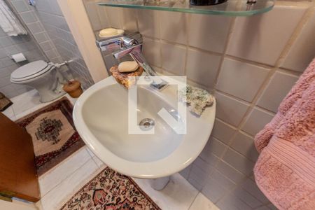 Lavabo de apartamento à venda com 3 quartos, 155m² em Bela Vista, São Paulo