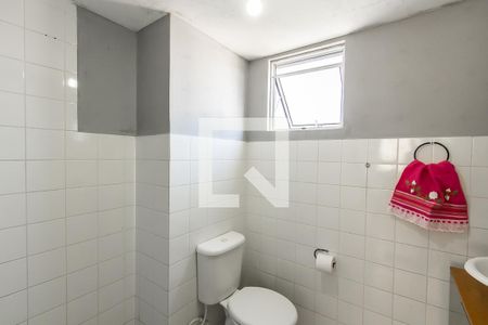 Banheiro de apartamento à venda com 2 quartos, 53m² em Cidade Líder, São Paulo