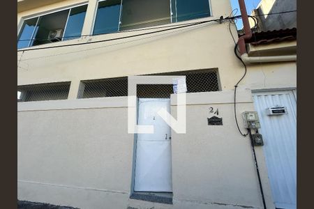 Fachada de casa para alugar com 2 quartos, 55m² em Marechal Hermes, Rio de Janeiro