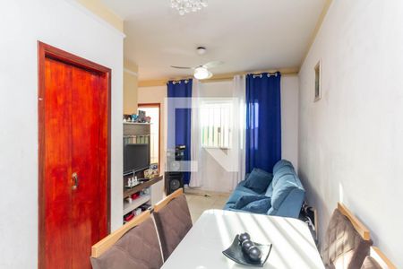 Sala de casa de condomínio à venda com 2 quartos, 105m² em Cidade Líder, São Paulo