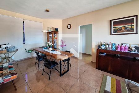 Sala de casa para alugar com 2 quartos, 220m² em Região Oceânica de Niterói, Niterói