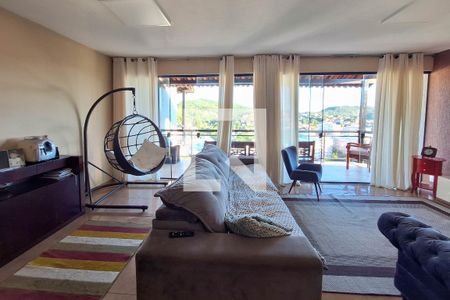 Sala de casa para alugar com 2 quartos, 220m² em Região Oceânica de Niterói, Niterói