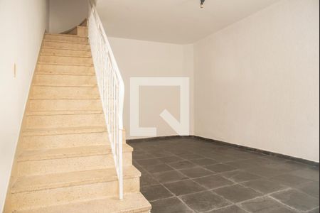 Sala de casa de condomínio para alugar com 2 quartos, 75m² em Planalto Paulista, São Paulo