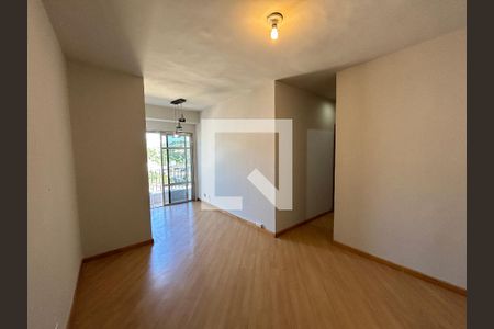 Sala de apartamento para alugar com 2 quartos, 62m² em Cascadura, Rio de Janeiro