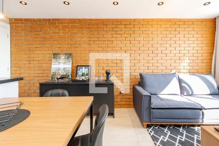 Sala de apartamento para alugar com 2 quartos, 43m² em Santo Amaro, São Paulo