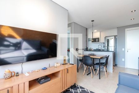 Sala de apartamento para alugar com 2 quartos, 43m² em Santo Amaro, São Paulo