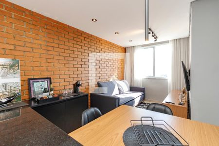 Sala de apartamento para alugar com 2 quartos, 43m² em Santo Amaro, São Paulo