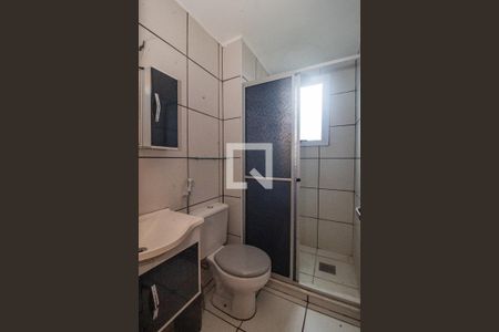 Banheiro de apartamento à venda com 2 quartos, 62m² em Camaquã, Porto Alegre