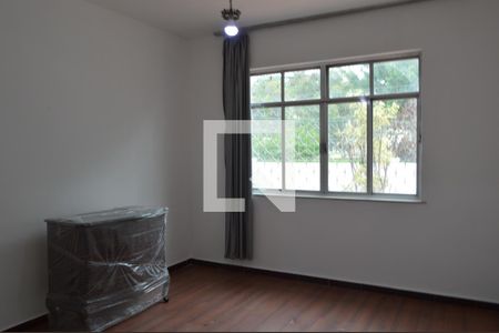 Quarto 1 de casa para alugar com 3 quartos, 180m² em Tanque, Rio de Janeiro