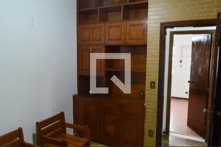 Sala 2 de casa para alugar com 3 quartos, 180m² em Tanque, Rio de Janeiro