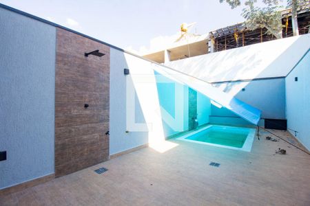 Área de Serviço e Quintal de casa à venda com 3 quartos, 192m² em Vila Talarico, São Paulo