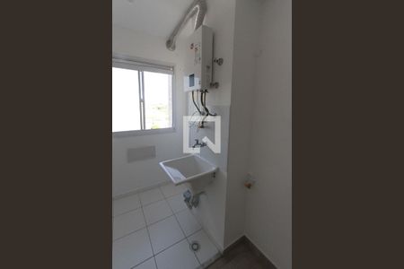 Área de Serviço de apartamento para alugar com 2 quartos, 38m² em Cidade Satelite Santa Barbara, São Paulo