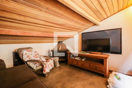 Casa à venda com 3 quartos, 200m² em Jardim das Vertentes, São Paulo