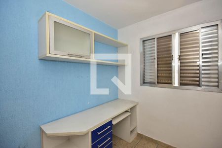 Quarto 1 de apartamento para alugar com 2 quartos, 48m² em Parque Pinheiros, Taboão da Serra