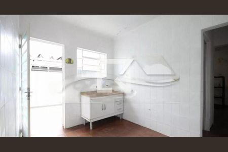 Casa à venda com 3 quartos, 250m² em Jardim Maria Estela, São Paulo