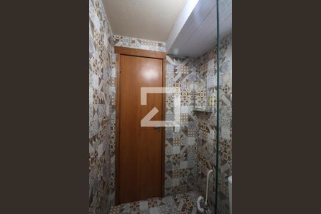 Banheiro de apartamento à venda com 2 quartos, 52m² em Rio Branco, Canoas