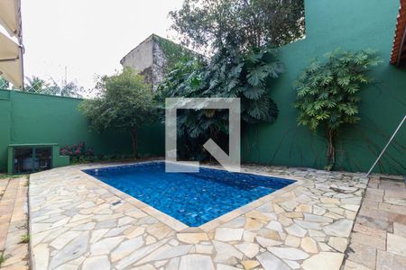 Quintal de casa à venda com 5 quartos, 700m² em Alto de Pinheiros, São Paulo