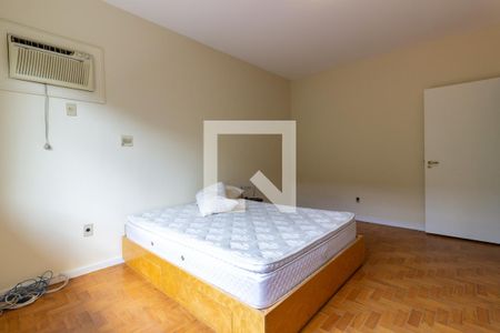 Quarto 1 de casa à venda com 5 quartos, 700m² em Alto de Pinheiros, São Paulo