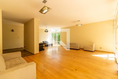 Sala de casa à venda com 5 quartos, 700m² em Alto de Pinheiros, São Paulo