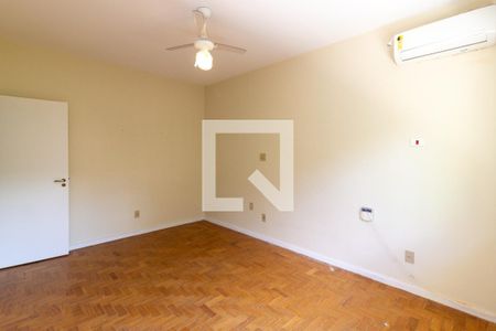 Suíte 1 de casa à venda com 5 quartos, 700m² em Alto de Pinheiros, São Paulo