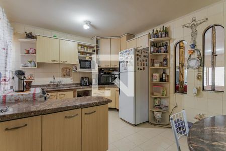 Cozinha de casa à venda com 4 quartos, 200m² em Vila Ipiranga, Porto Alegre