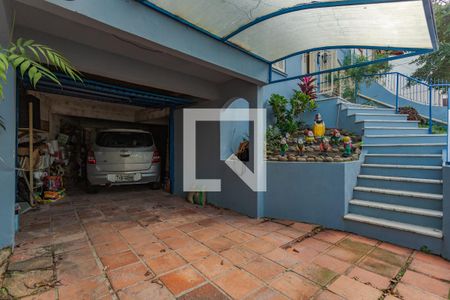 Garagem de casa à venda com 4 quartos, 200m² em Vila Ipiranga, Porto Alegre