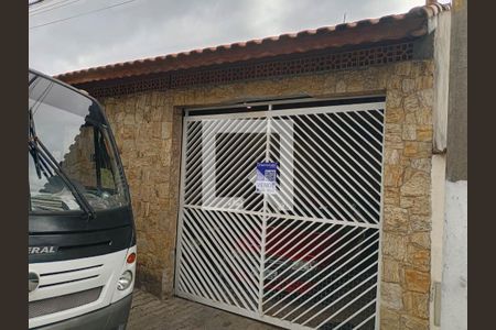 Fachada e Placa de casa à venda com 6 quartos, 147m² em Vila Nilo, São Paulo