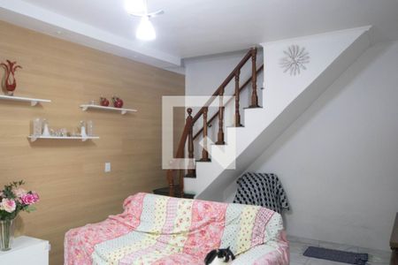 Sala  de casa à venda com 6 quartos, 147m² em Vila Nilo, São Paulo