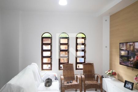 Sala  de casa à venda com 6 quartos, 147m² em Vila Nilo, São Paulo