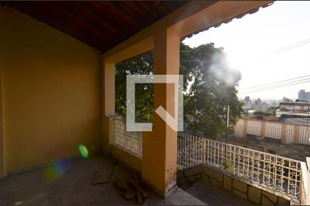 Varanda de casa à venda com 3 quartos, 290m² em Serra, Belo Horizonte