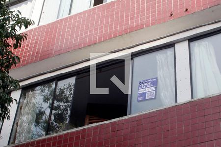 Plaquinha de apartamento para alugar com 3 quartos, 127m² em Floresta, Porto Alegre